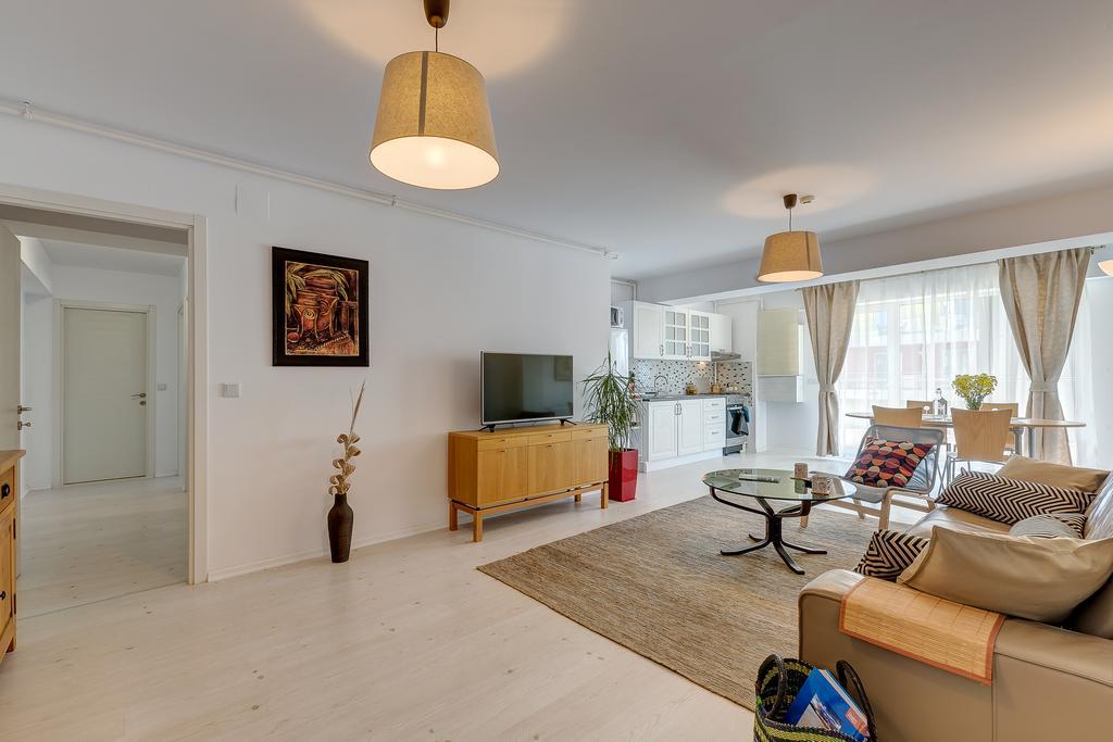 Bucharest Airport Suites & Villas Otopeni Luaran gambar