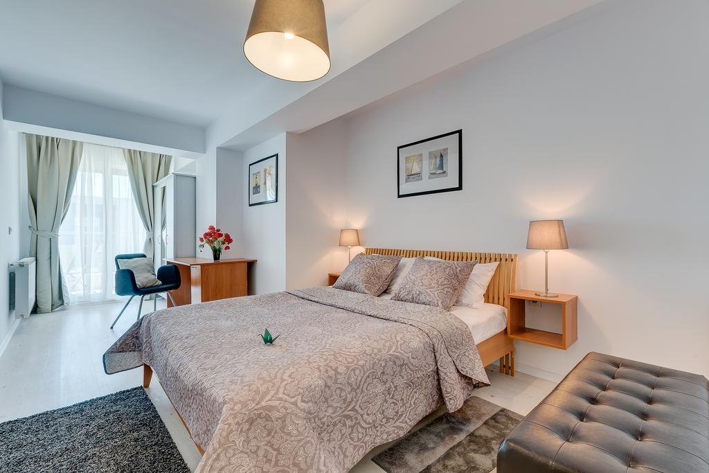 Bucharest Airport Suites & Villas Otopeni Luaran gambar