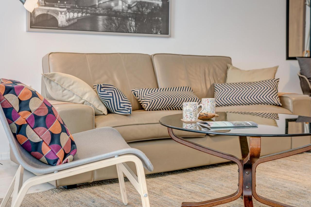 Bucharest Airport Suites & Villas Otopeni Luaran gambar