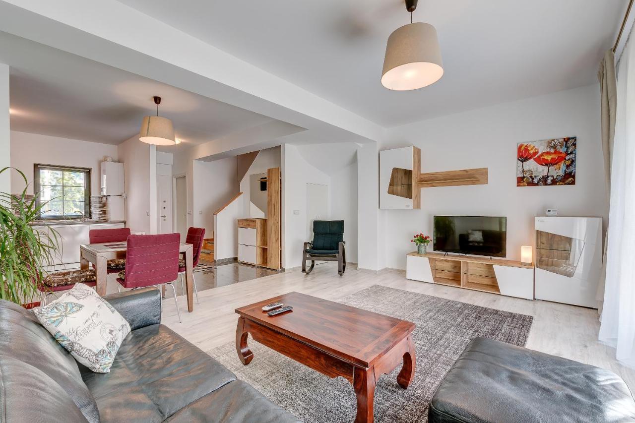 Bucharest Airport Suites & Villas Otopeni Luaran gambar