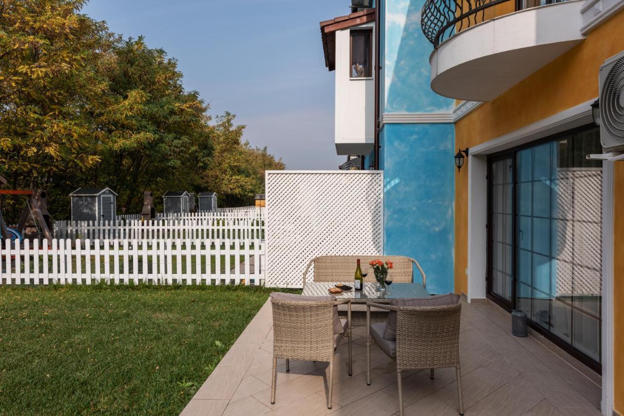Bucharest Airport Suites & Villas Otopeni Luaran gambar