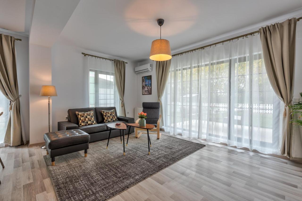 Bucharest Airport Suites & Villas Otopeni Luaran gambar